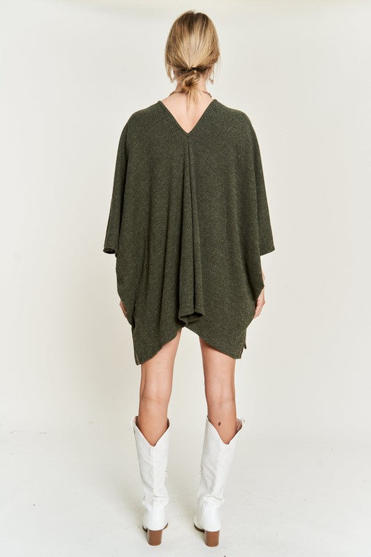 TOP PONCHO CON CUELLO EN V