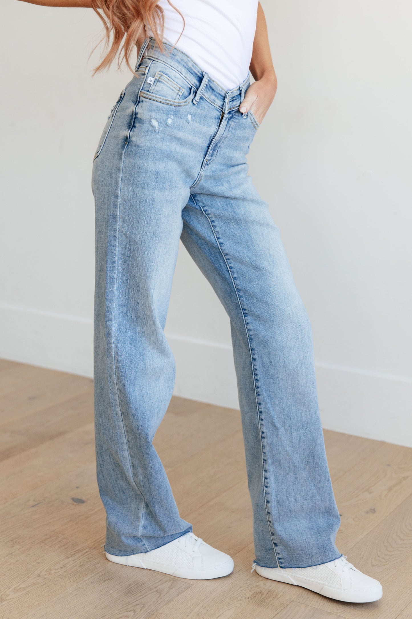 Mildred High Rise V Front Waistband Straight Jeans - Dahlia Boutique