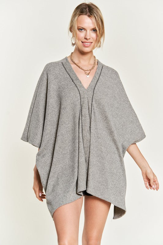 TOP PONCHO CON CUELLO EN V