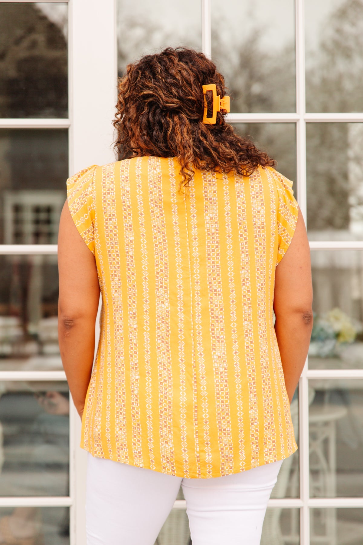 Blusa amarilla suave