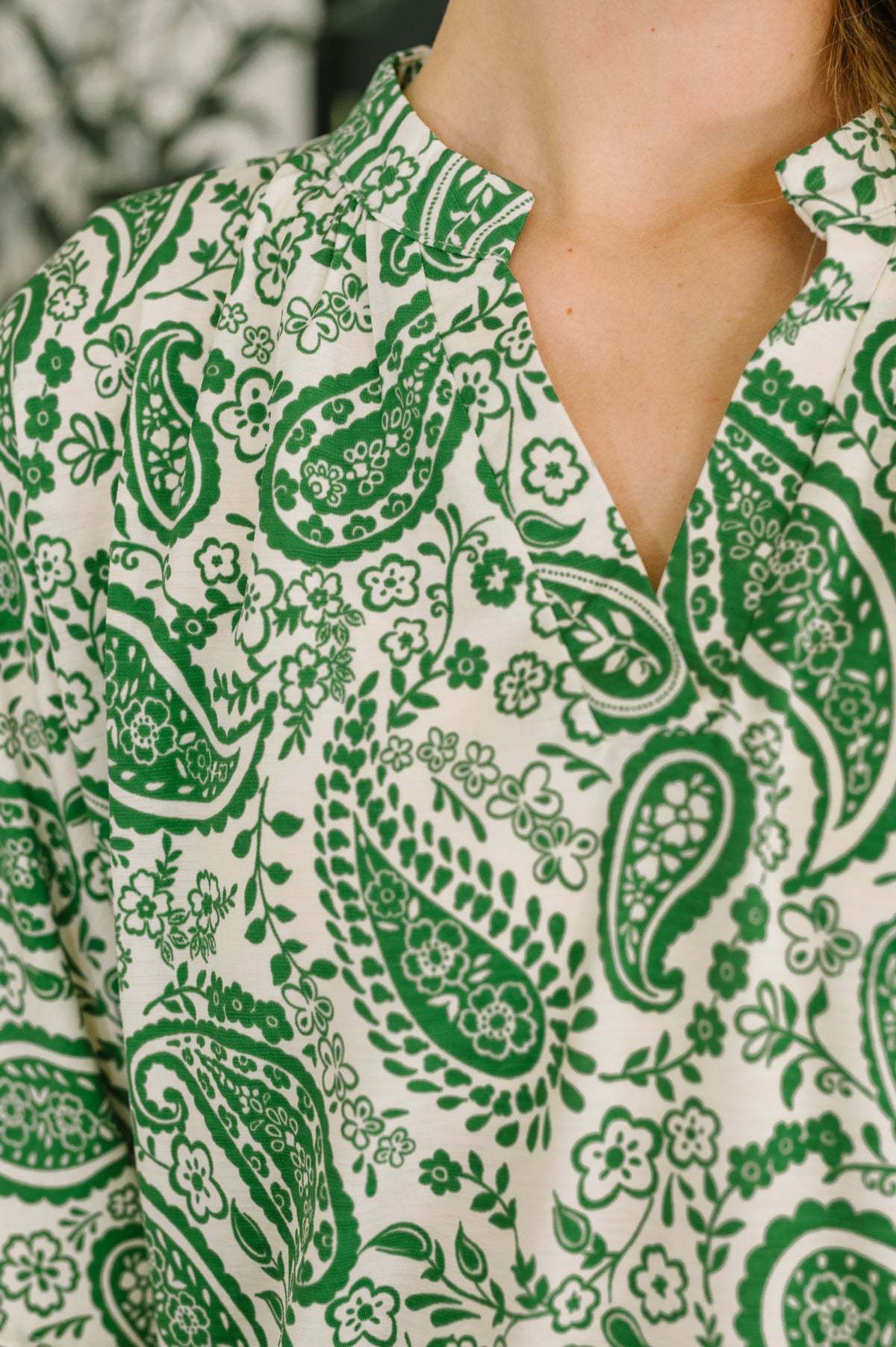 Lizzy Breeze Top in Green Paisley