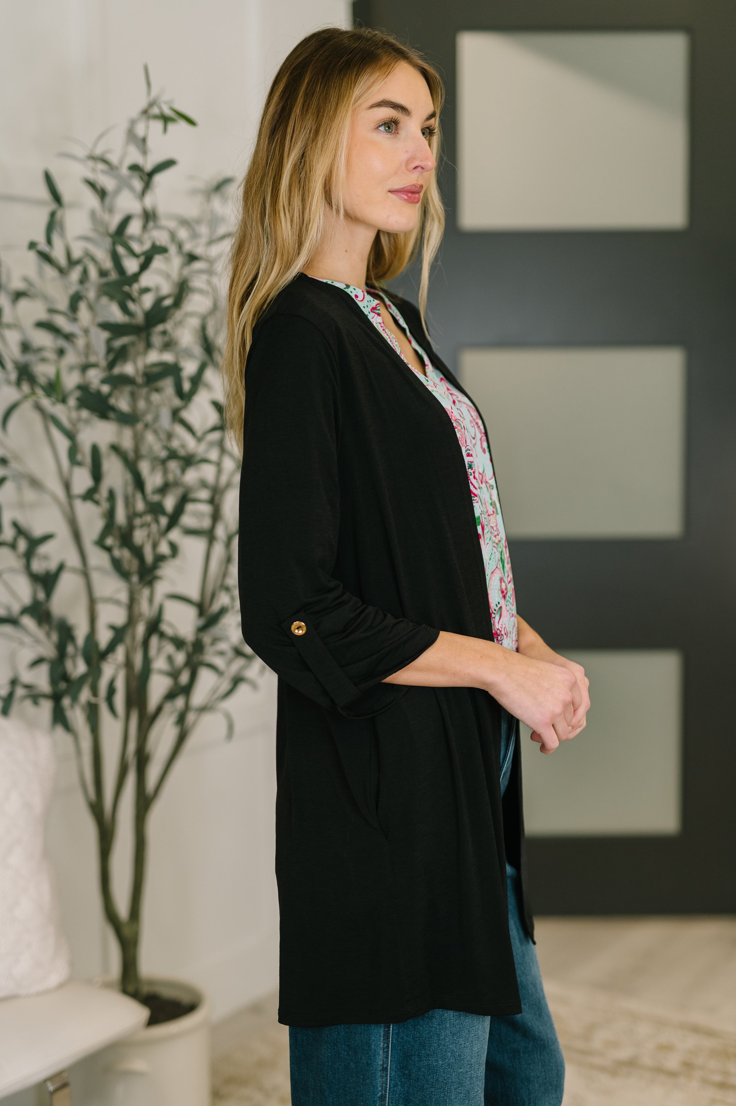Lizzy Cardigan in Black