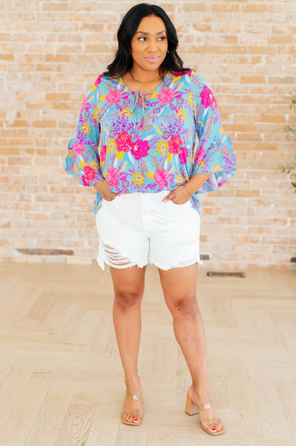 Top con mangas acampanadas de Willow en estampado floral azul brillante