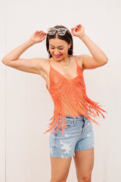 Camiseta sin mangas con flecos de festival en naranja
